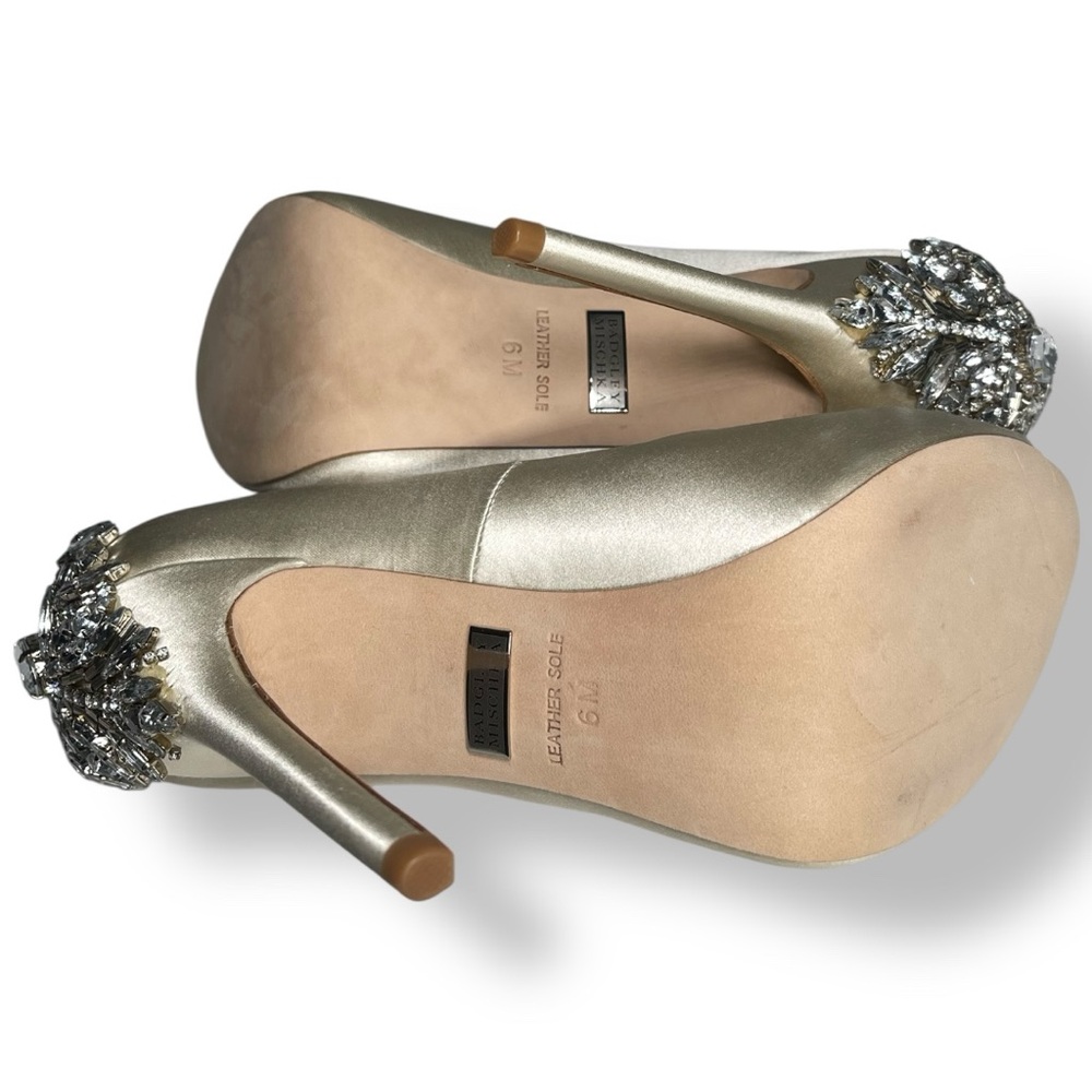 Badgley Mischka Kiara Platform Pump Ivory Size 6 - Picture 7 of 9